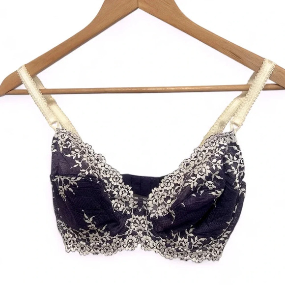 Wacoal Other - Wacoal Embrace Lace 65191 underwire purple/white soft cup lace bra size 34DD